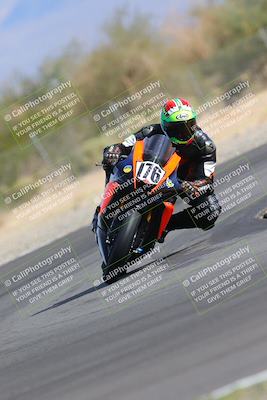 media/Nov-05-2022-SoCal Trackdays (Sat) [[f8d9b725ab]]/Turn 2 (1120am)/